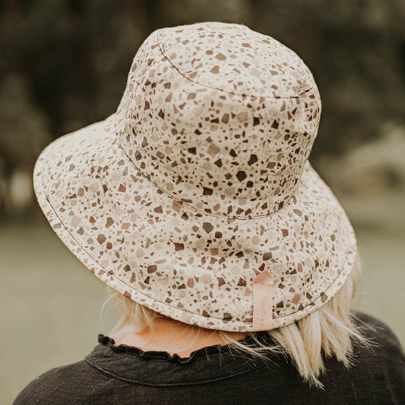 Ladies sun deals hat 60cm